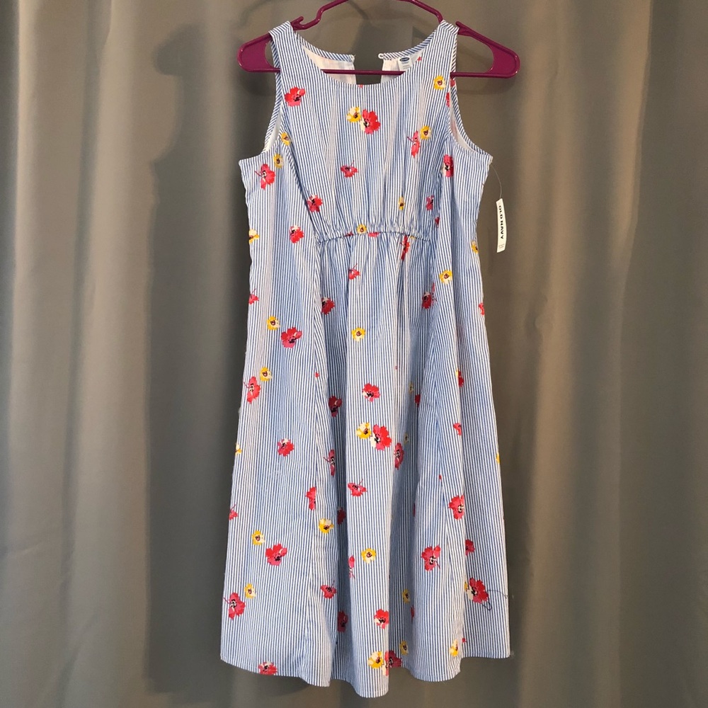 NEW Maternity High-Neck Shirred-Waist Shift Dress
